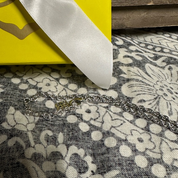 Kendra Scott euc Rae white faceted gemstone long silver chain pendant necklace - Picture 3 of 5